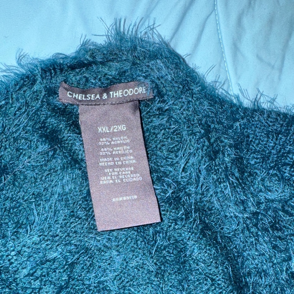 Chelsea & Theodore Women's Teal Fuzzy Sweater